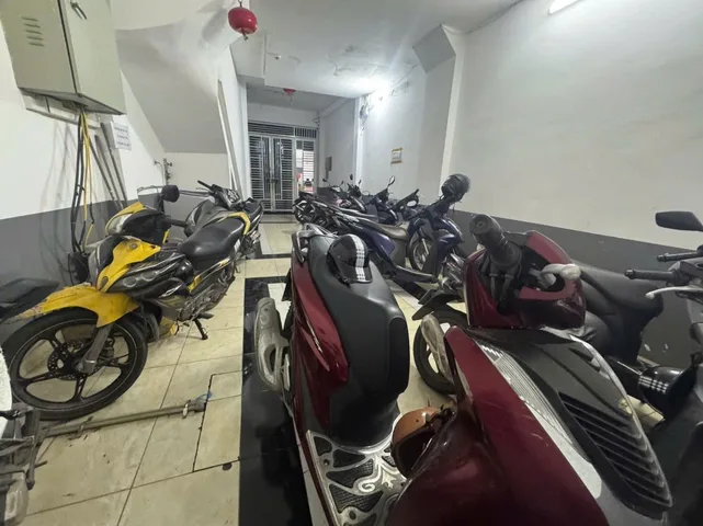 Bán nhà đường Phùng Khoàng, Nam Từ Liêm, 9 phòng khép kín, dòng tiền hơn 400tr/năm
