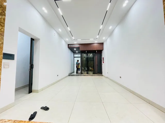 Bán Siêu Phẩm Tây Sơn 56M² 5 Tầng Thang Máy - Ngõ Thông, Ô Tô Tránh - Ở, Kinh Doanh Đỉnh - Giá Chào 25,7 Tỷ