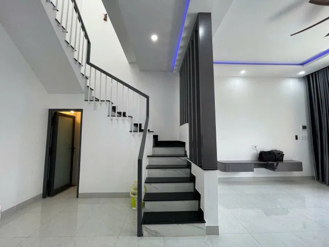 Bán nhà 57.4m² full thổ cư ngang 5.5m giá 2.4 tỷ tại Phường Buôn Ma Thuột