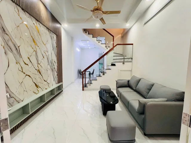 NGUYỄN CỬU VÂN – GẦN HÀNG XANH – 34M² – 2 TẦNG – 5.55 TỶ