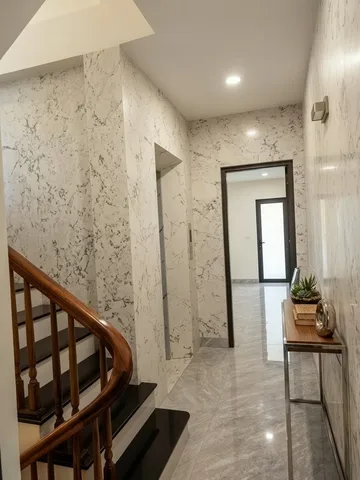 Nhà đẹp thang máy Trịnh Đình Cửu 💥 35m2 x 6 tầng mới tinh – Mặt ngõ thông tứ tung, giá chào cực tốt