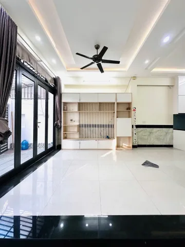 NHÀ TRẦN XUÂN SOẠN - NGANG LỚN - KHU NHÀ GIÀU