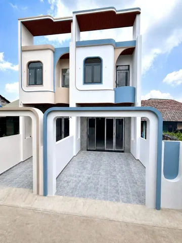 Nhà mới xây sát chợ Hóa An 2.85 tỷ_1 lầu 1 trệt 4 phòng ngủ