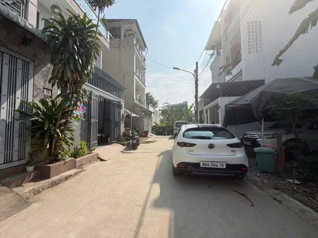 Bán đất thổ cư hẻm 66 Bưng Ông Thoàn. Giá tốt