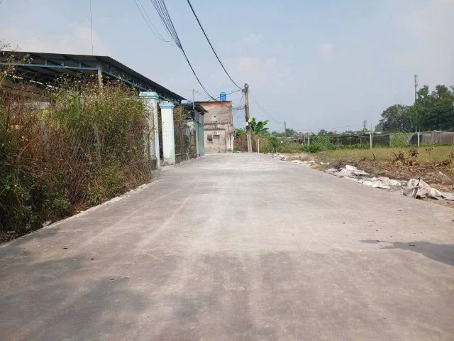 Bán đất thổ cư mặt tiền xe tải trung tâm xã Tân Phú Trung Củ Chi TPHCM, DT: 1000m2.