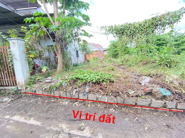 💥 Hạ giá chỉ còn 𝟭𝘁𝘆̉ 150 nhanh lô đất thổ cư tại TT Diên Khánh
- Diện tích: 𝟴𝟮,𝟰𝗺² (có 40m thổ cư)

👉 Đường hiện trạng ô tô thông 2 đầu (QH mở rộng 6,5m). Gần chợ, gần khu TĐC Bầu Giáo, chợ Thành. Đầy đủ các tiện ích xung quanh.

📌 Vị trí: https://m