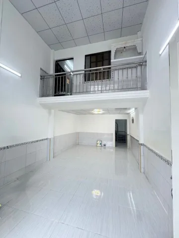 BÁN NHÀ KHU Y TẾ KỸ THUẬT CAO - TÊN LỬA - GIÁ CHỈ NHỈNH 4 TỶ XÍU XÍU