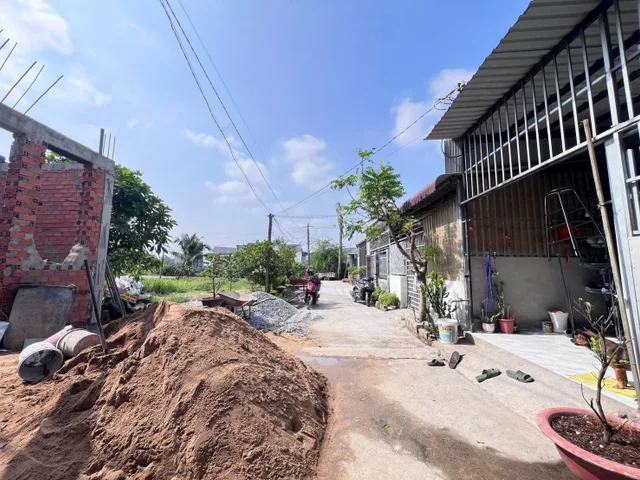 Bán đất 663.5m² có sẵn 95m² thổ cư ngang ,5m giá 850 triệu tại Xã Đức Hòa