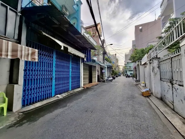 Nhà 4 tầng hxh Lý Thường Kiệt - Chủ định cư cần bán - 30m2 - 5Pn - Chợ Ông Địa - 5 tỷ nhỉnh