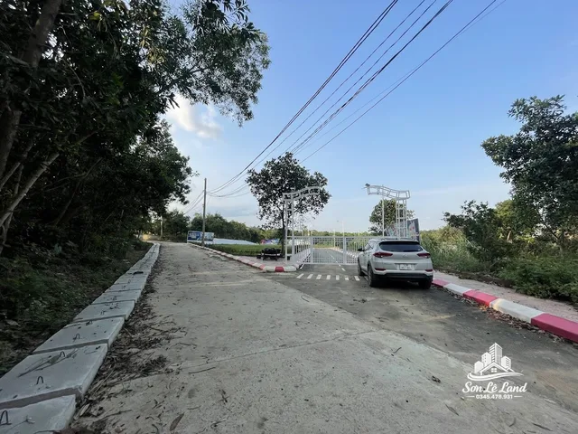 Bán gấp đất tại Đường 446, chỉ từ 25 triệu / m2, 150 m2 siêu hot ! Sổ đỏ trao tay, vào tiền ngay