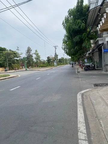 Bán nhà 135m²  4.6×30m² giá 33.5 tỷ Phường Tân Sơn