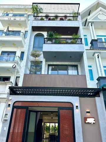 🔥 Bán gấp nhà đẹp ngay đường Vườn Lài giá chỉ 3 tỷ 200 ở Q.12, 70m². SHR hẻm xe hơi ra vào thoải mái🔥