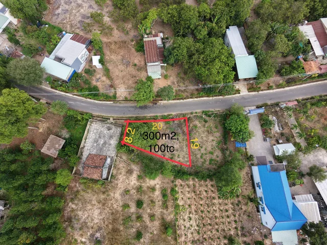 Bán 20m mtien nhựa, sát TL328 Phước Tân