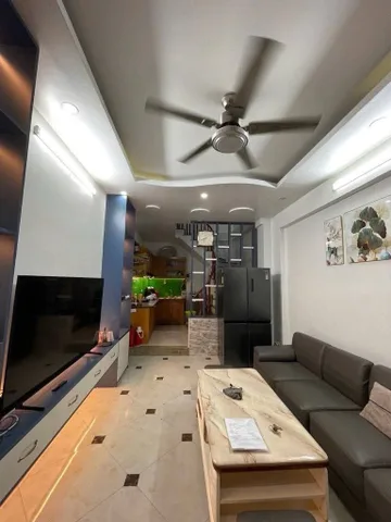 Bán nhà 80m² full thổ cư ngang 8m giá 43 tỷ tại Đường Cao Bá Quát Phường Ô Chợ Dừa
