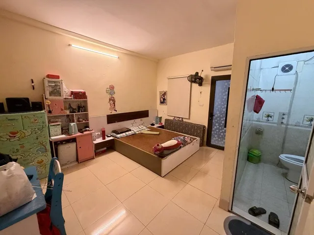 Bán Nhà Định Công Thượng. Hoàng Mai. Lô Góc. DT 25m2. MT 4m. 4 Tầng. Giá 5.3 Tỷ.