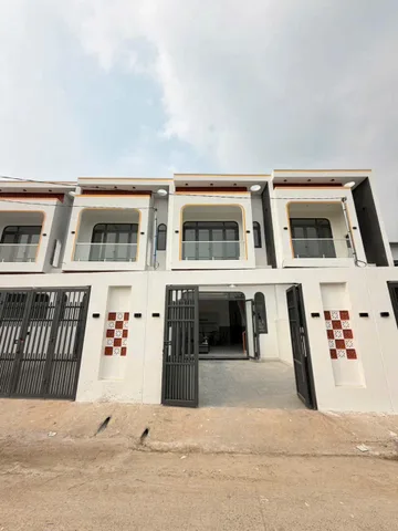KẸT TIỀN HẠ GIÁ Bán Nhà Lầu Mới Xây - GIẢM SÂU 200TR - SỔ RIÊNG