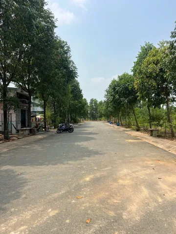Bán đất đường nhựa 16m khu mỹ phước 4 vị trí đối diện công viên, giá ngợp