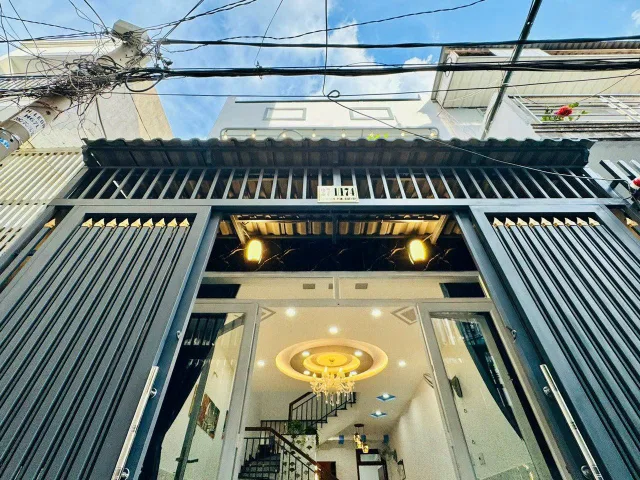 Siêu phẩm 60m2 giá 2 tỷ 550 triệu đường Nguyễn Xí, phường 26, quận Bình Thạnh, sổ hồng riêng không tranh chấp.