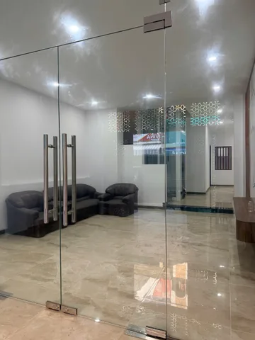 Bán căn nhà đẹp thiết kế 10 căn hộ rộng thoáng hướng Đông Nam hiếm có trong khu bàn cờ, vị trí nhà nằm ngay mặt tiền đường Trần Nguyên Hãn ( thiết kế Có Thang Máy). Nội thất mới xịn xò.
- Nằm ở trung tâm phố Hàn, Tân Lập, Nha Trang, nằm giữa đường Hồng B
