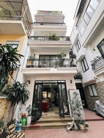 Cho Thuê Biệt Thự Pháp Cổ - Trần Quốc Toản - Hoàn Kiếm 50M² 5 Tầng Thang Máy 4 Ngủ - Ở , Kinh Doanh VP - Giá Thuê 39tr