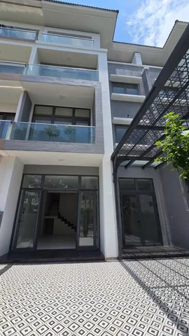 Bán nhà phố cao cấp 4 tầng Lavila KDC 153ha Cát Lái, full nội thâts, thang máy hiện đại, giá tốt đầu tư (0989373766)