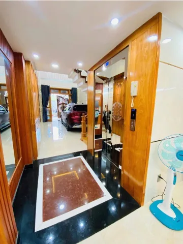 Có Thang máy, 5 tầng mới, 100m2, Hương Lộ 2, gần 4 xã, chỉ 9 tỷ