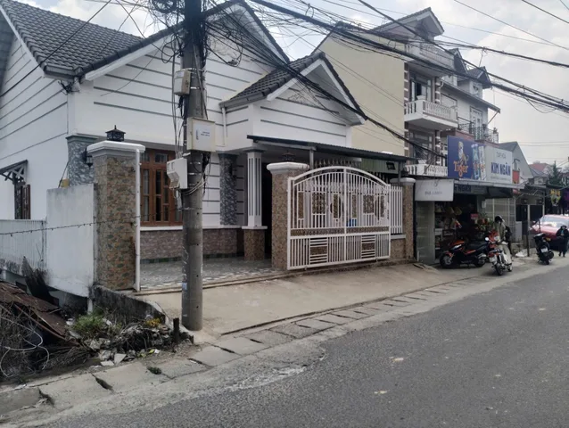 Cho thuê nhà 5 phòng Ngô Thì Sỹ phường 4 Đà Lạt 18 triệu/tháng