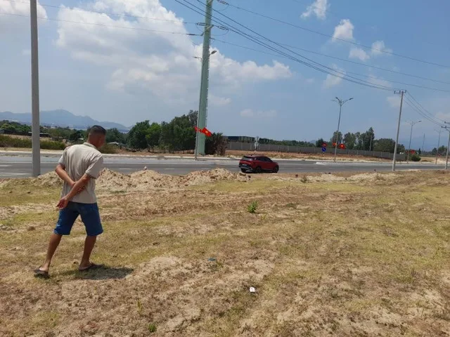 Bán đất 250m² có sẵn 200m² thổ cư ngang 13m giá 8.7 tỷ tại Xã Cam Lâm