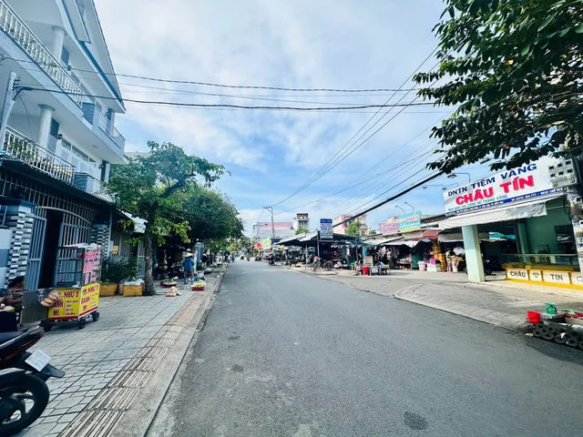 NỀN BIỆT THỰ 355M2 MẶT TIỀN ĐƯỜNG SỐ 4 ĐỐI DIỆN CHỢ TÂN THÀNH