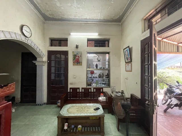 Bán nhà 192m² full thổ cư ngang 8m giá 17 tỷ tại Đường Bát Khối Phường Long Biên