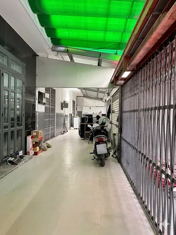 SIÊU PHẨM SÁT VÁCH TÊN LỬA 3 TẦNG 124M2 NGANG 12M BỀ THẾ NỞ HẬU DÒNG TIỀN 150TR/N NHIK 5 TỶ