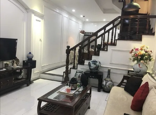 NHÀ ĐẸP Ở NGAY - Ô TÔ ĐỖ CỔNG - PHỐ VIP - DÂN XÂY - HÀNG HIẾM PHỐ THÁI HÀ- 60M2-4T- MT4,2M