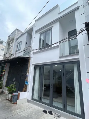 Bán nhà 2 tầng đẹp 38M² (4x10) hẻm xe hơi Chiến Lược, ngay Hương Lộ 2 chỉ hơn 4 tỷ