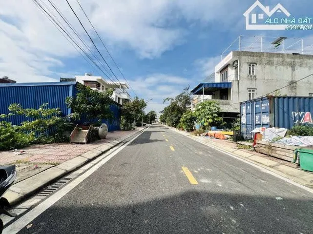🔥 BÁN LÔ ĐẤT PHÂN LÔ ĐẸP – LƯƠNG QUÁN, NAM SƠN, AN DƯƠNG 🔥

🔹 Diện tích: 78m² – mặt tiền: 4m vuông vắn