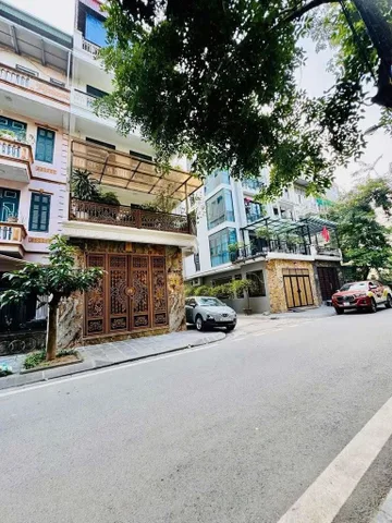 Bán nhà 93m² có sẵn 85m² thổ cư ngang 6m giá 40 tỷ tại Đường Trần Nguyên Đán Phường Phương Liệt