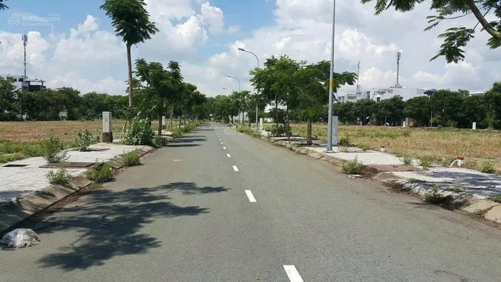 BÁN ĐẤT TRUNG TÂM HÀNH CHÍNH MỚI ĐỒNG NAI, MẶT TIỀN ĐƯỜNG THƯƠNG MẠI 40M, SỔ HỒNG