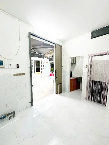 BÁN NHÀ 2 TẦNG ĐẸP HUỲNH VĂN CHÍNH, NGAY KÊNH TÂN HÓA, THOẠI NGỌC HẦU, ÂU CƠ, CHỈ HƠN 2 TỶ