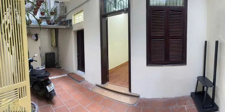 Cho Thuê Nhà Ngõ 53 Ngô Thì Nhậm - Hai Bà Trưng 45M² 3 Tầng 4 Ngủ - Nội Thất CB - Ngõ Ô Tô - Giá Thuê 26tr