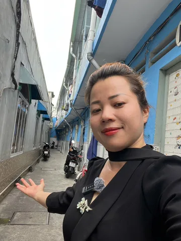 💰 11.8 TỶ – SỞ HỮU 12 DÒNG TIỀN NGAY LẬP TỨC - BÀ ĐIỂM - PHAN VĂN HỚN - HÓC MÔN - 230M2 - THUÊ 25TR/TH

* Diện tích: 8 x 28m (ngang 8m hiếm)
* Quy mô: 12 phòng – đang khai thác 
* 1 tài sản → 12 nguồn thu song song
* Không cần xây dựng → có tiền ngay