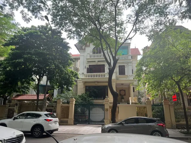BÁN BIỆT THỰ BÁN ĐẢO LINH ĐÀM. 276M2 - 5 TẦNG. MT 12,5M.