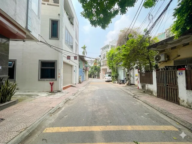 LONG BIÊN - NHÀ ĐẸP PHÚ VIÊN - MẶT TIỀN RỘNG - FULL NỘI THẤT - 7.5 TỶ
