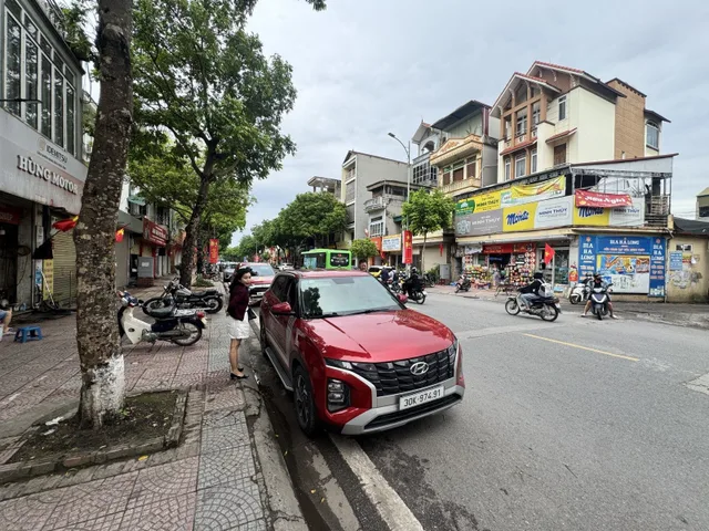 Bán đất Thạch Bàn 55m² full thổ cư ngang 5m giá 13.2 tỷ tại Phường Long Biên (MUA/BÁN BĐS nhắn tin Zalo 0862299066)