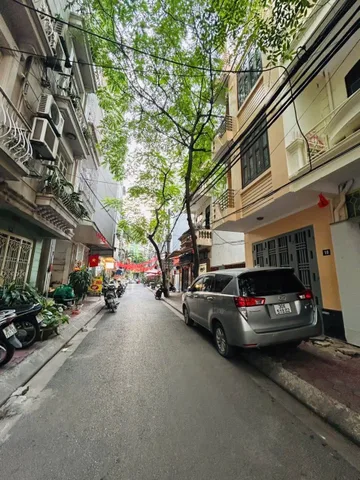 Bán nhà Nguyễn Chánh 60/66m² có sẵn 60m² thổ cư ngang 4.2m giá 31.9 tỷ tại Phường Yên Hòa (MUA/BÁN BĐS nhắn tin Zalo 0862299066)