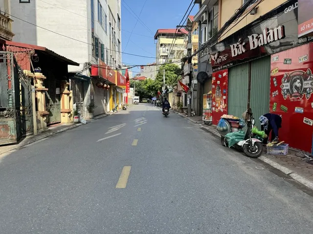 Bán nhà mặt Phố An Đào A: 47,6m2 nhà 5 tầng 1 lửng, thiết kế kinh doanh, đường siêu đông