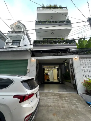 Nhà phố 100m2 ở được 14 NGƯỜI Xe hơi vào nhà mà chưa tới 7 Tỷ 🤪