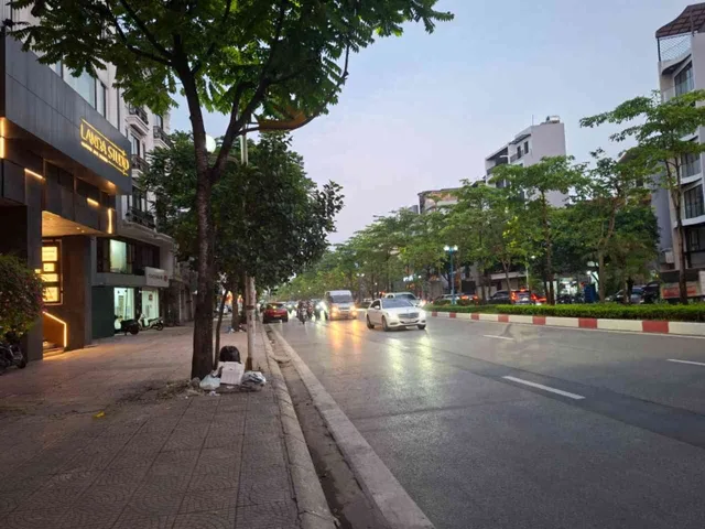 BÁN NHÀ MẶT PHỐ CỔ LINH 90M2- 4 TẦNG- KINH DOANH ĐẮC ĐỊA- HƠN 30 TỶ