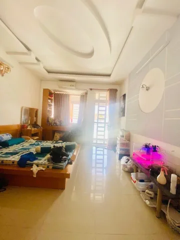 RẺ ĐẸP KHU VỰC - HẺM NHỰA - 72M2 - 4 TẦNG