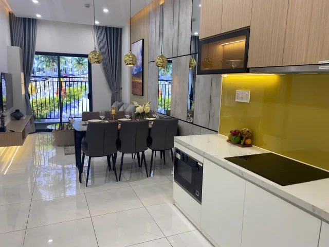 Bán lỗ 300 triệu căn hộ 56m2 ngay chợ bình chánh View Landmark
