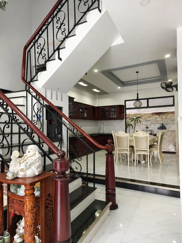Bán nhà Thạnh Lộc 29, Quận 12, 4.5x15m, 3 tầng BTCT, 4PN, hẻm 5m xe hơi ngủ trong nhà, gần Gò Vấp, pháp lý chuẩn