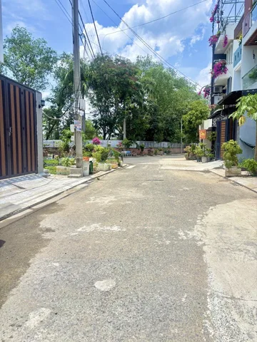 🚗 BÁN NHÀ 4 TẦNG - 62M2(4*13), HOÀN CÔNG - 4PN, 5WC, CÓ GARA - ĐƯỜNG 8M, VỈA HÈ - NHÀ MỚI ĐẸP - HẺM XE HƠI, KDC, P LONG TRƯỜNG, THỦ ĐỨC.(C)